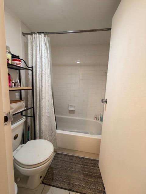 GREENGLADES CONDO IV - Residential