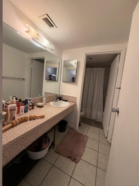 GREENGLADES CONDO IV - Residential