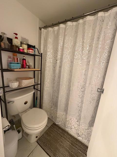 GREENGLADES CONDO IV - Residential