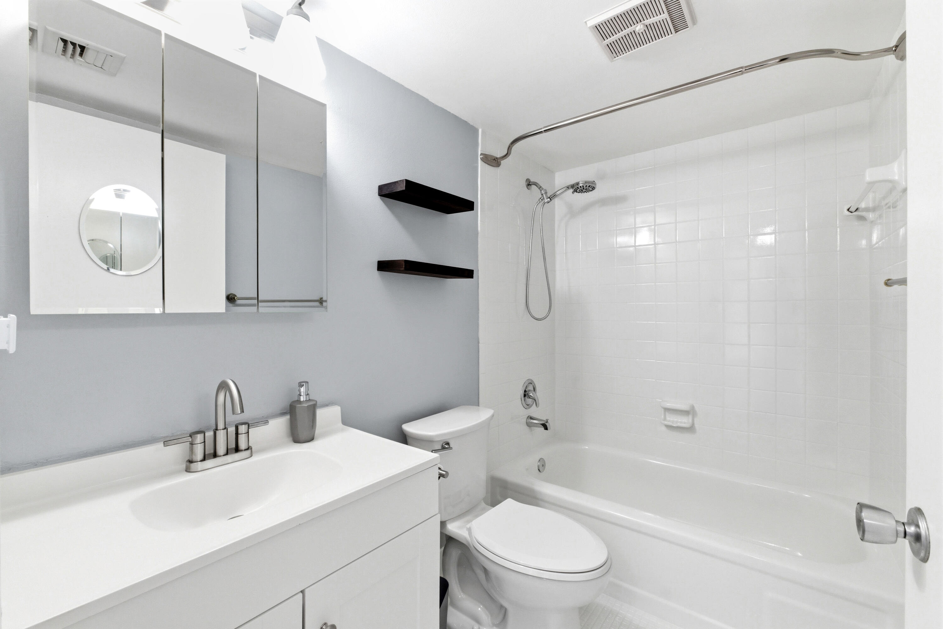 5 OF PALM SPRINGS 2 CONDO - Residential