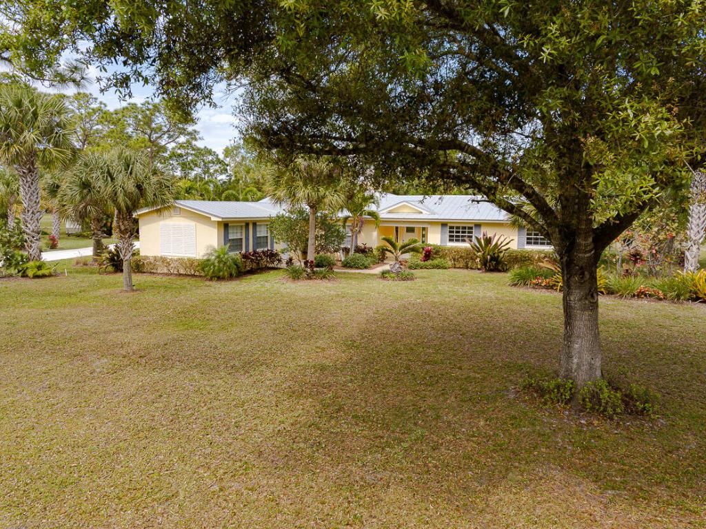 Photo of 2185 SW Ranch Trail, Stuart, FL 34997 (MLS # R10966786)