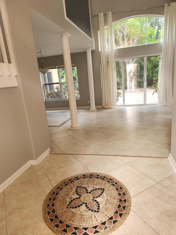 BRIGER PARS B, E AND F - Residential Lease