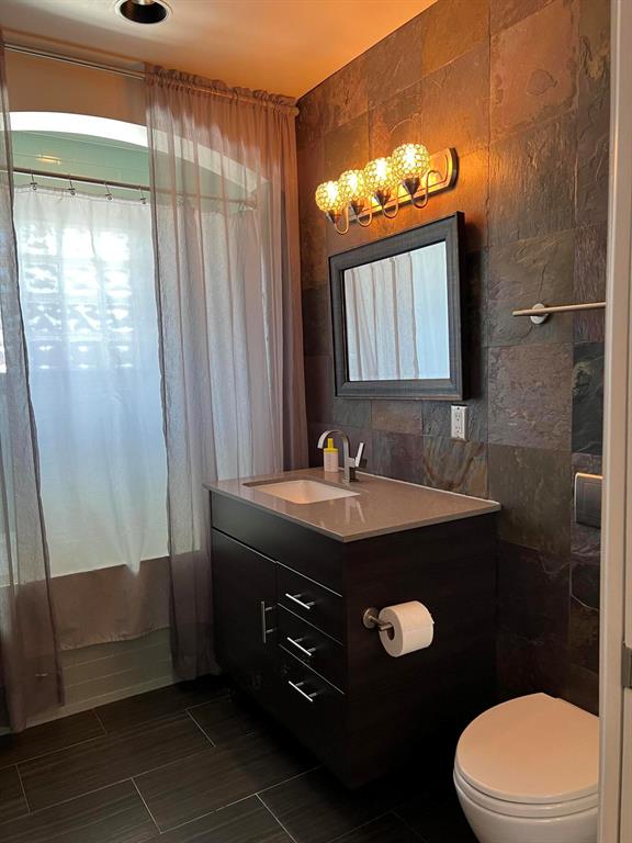 POMPANO ISLES - Residential