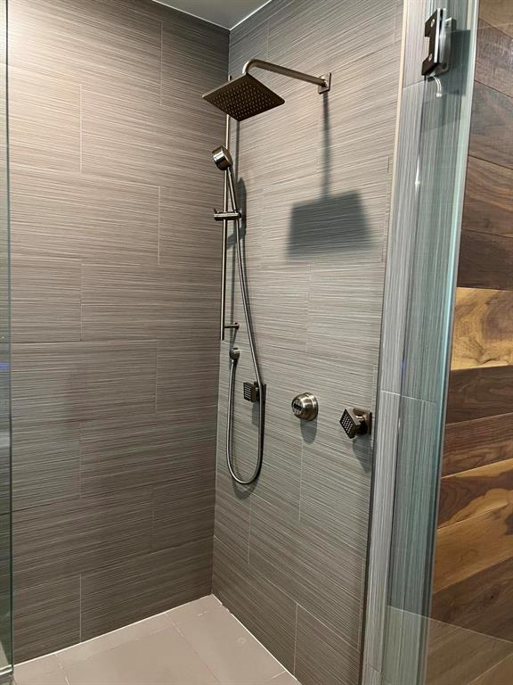 POMPANO ISLES - Residential