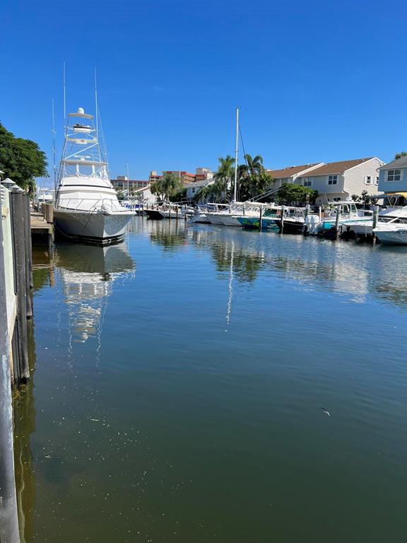 POMPANO ISLES - Residential
