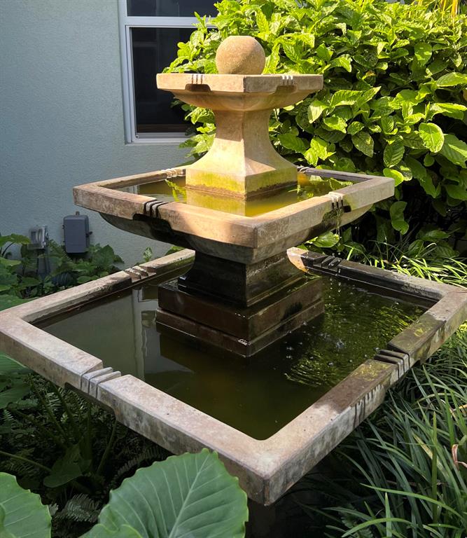 POMPANO ISLES - Residential