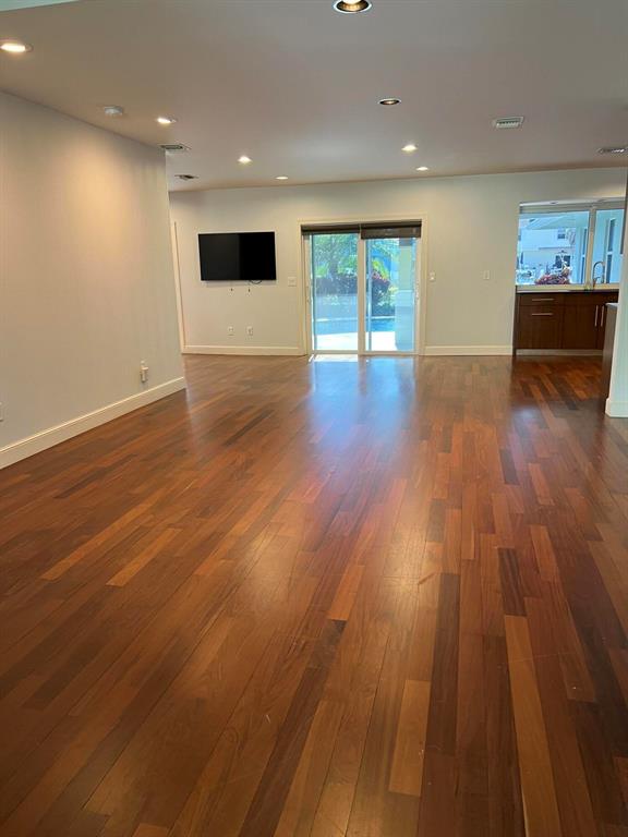 POMPANO ISLES - Residential