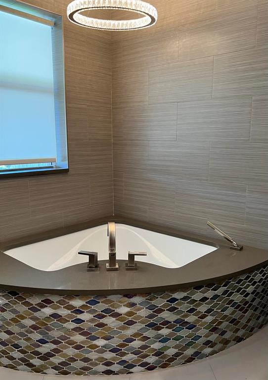 POMPANO ISLES - Residential