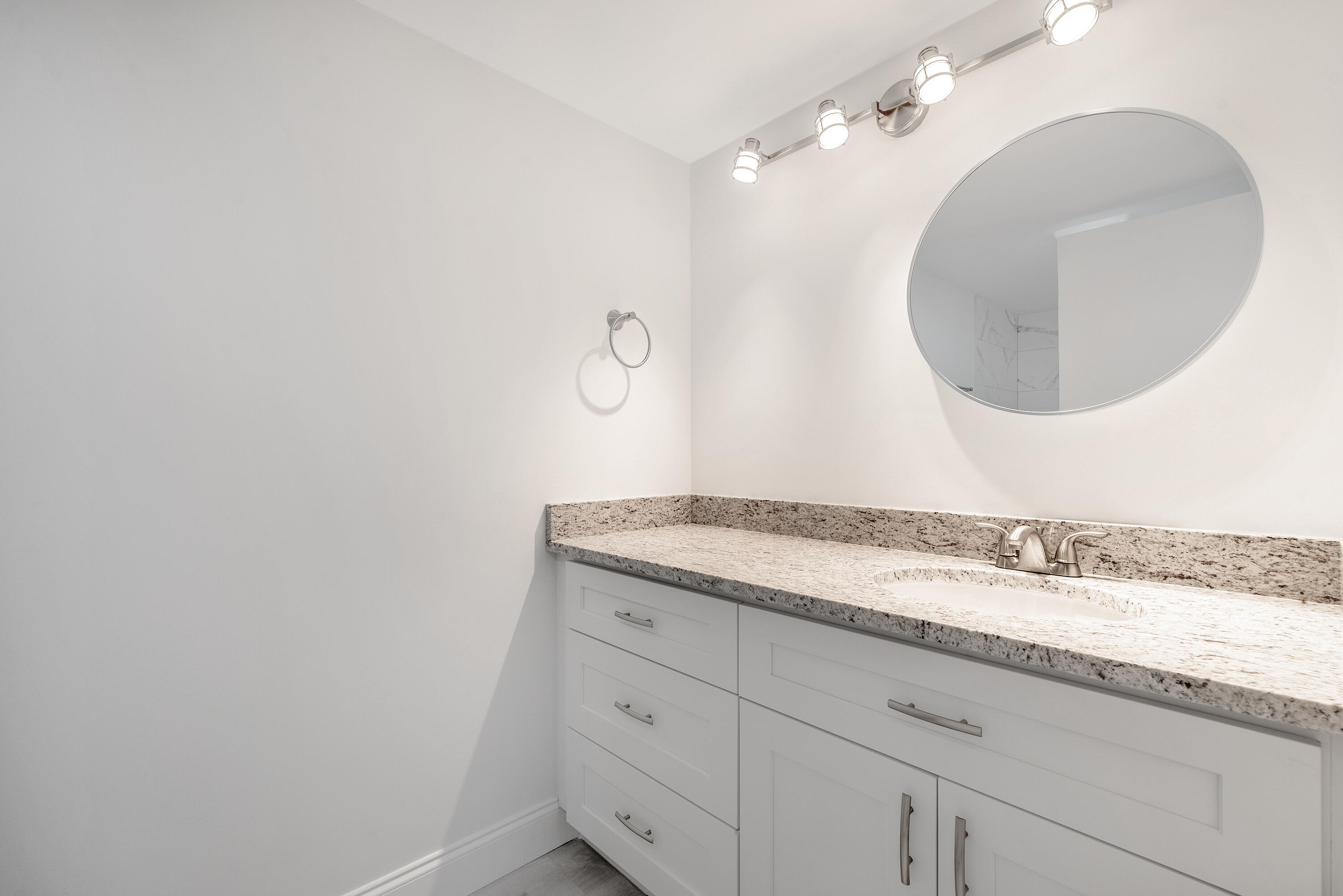 CYPRESS BEND CONDOMINIUM - Residential