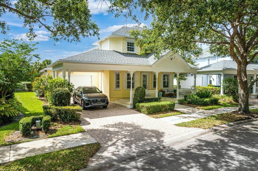 Photo of 154 Barbados Drive, Jupiter, FL 33458 (MLS # R10808010)