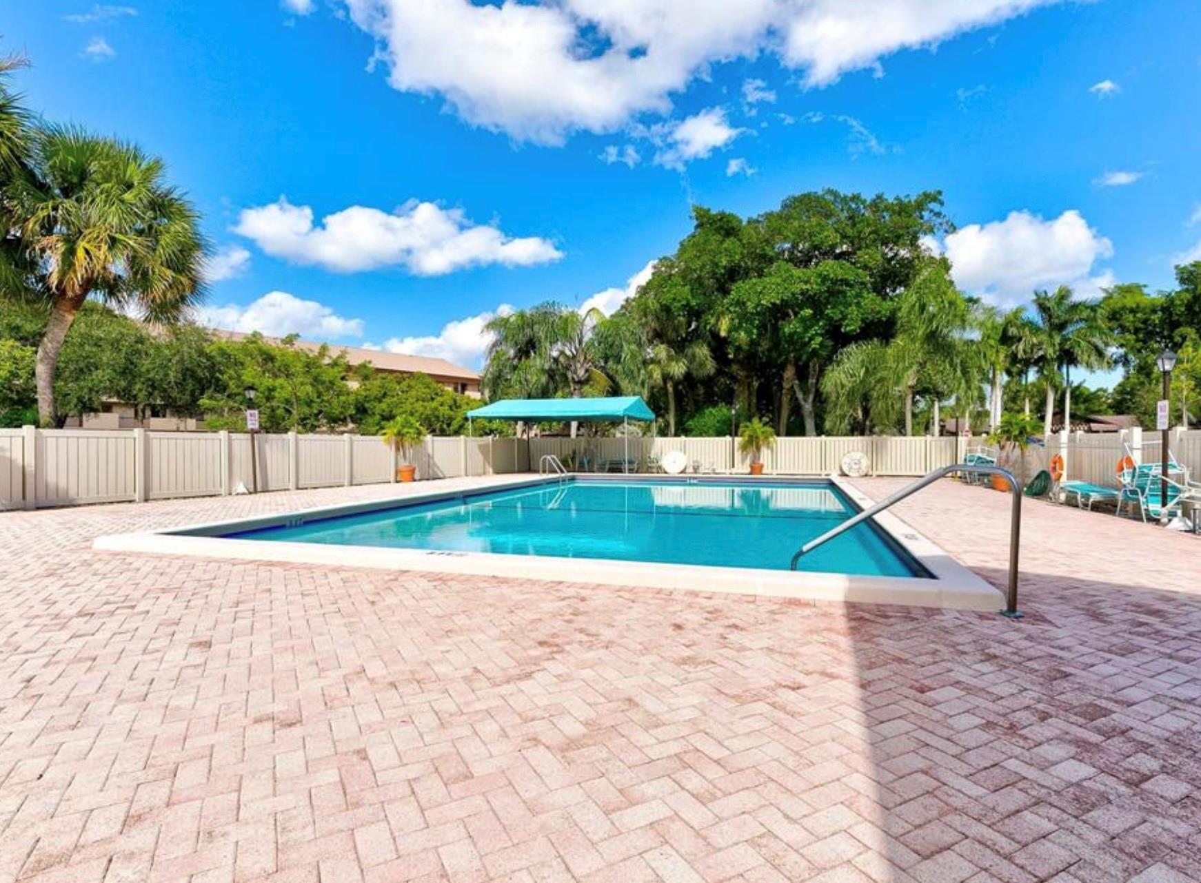 POND APPLE IV - Residential