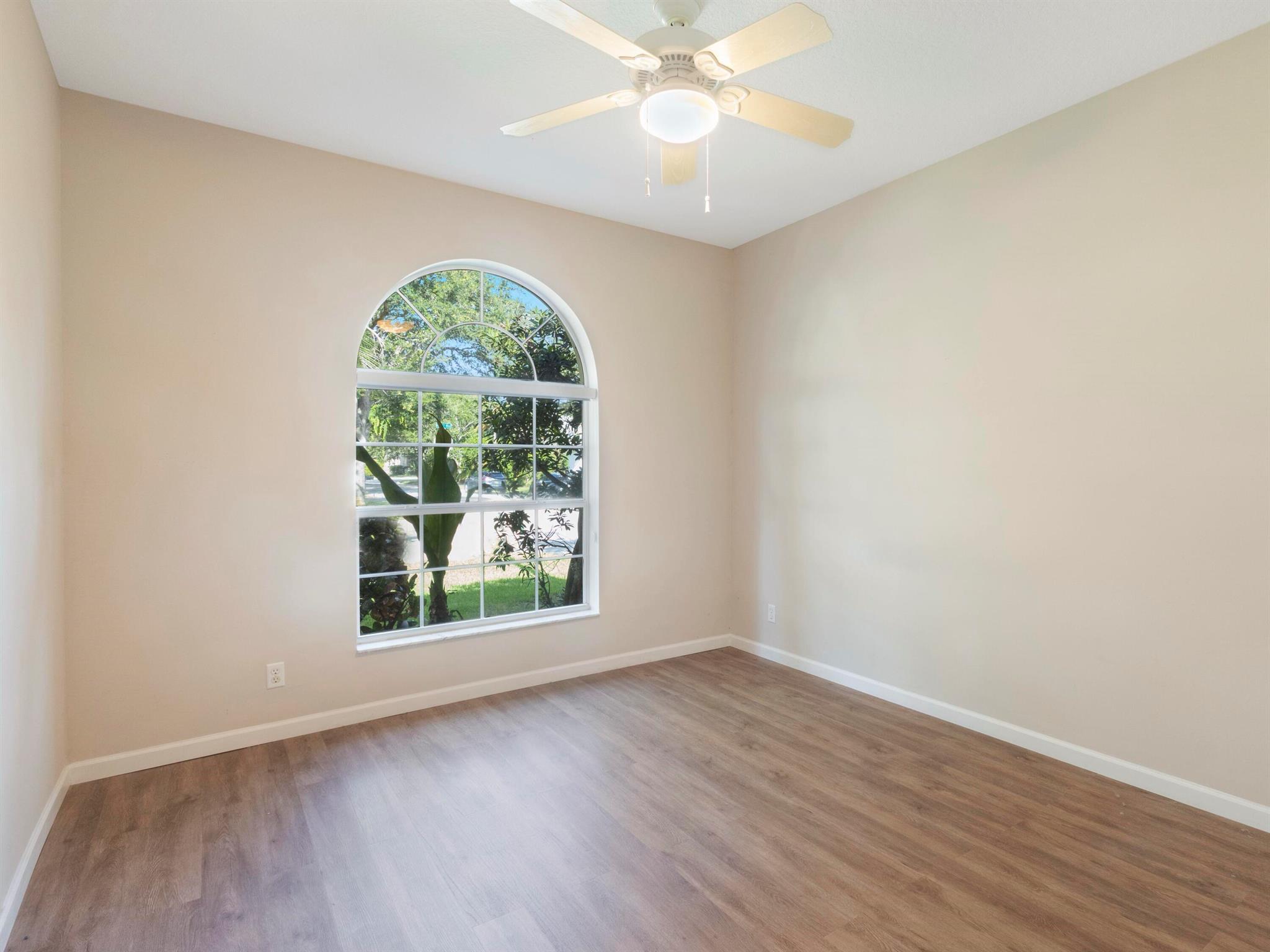 CORAL CREEK - Residential