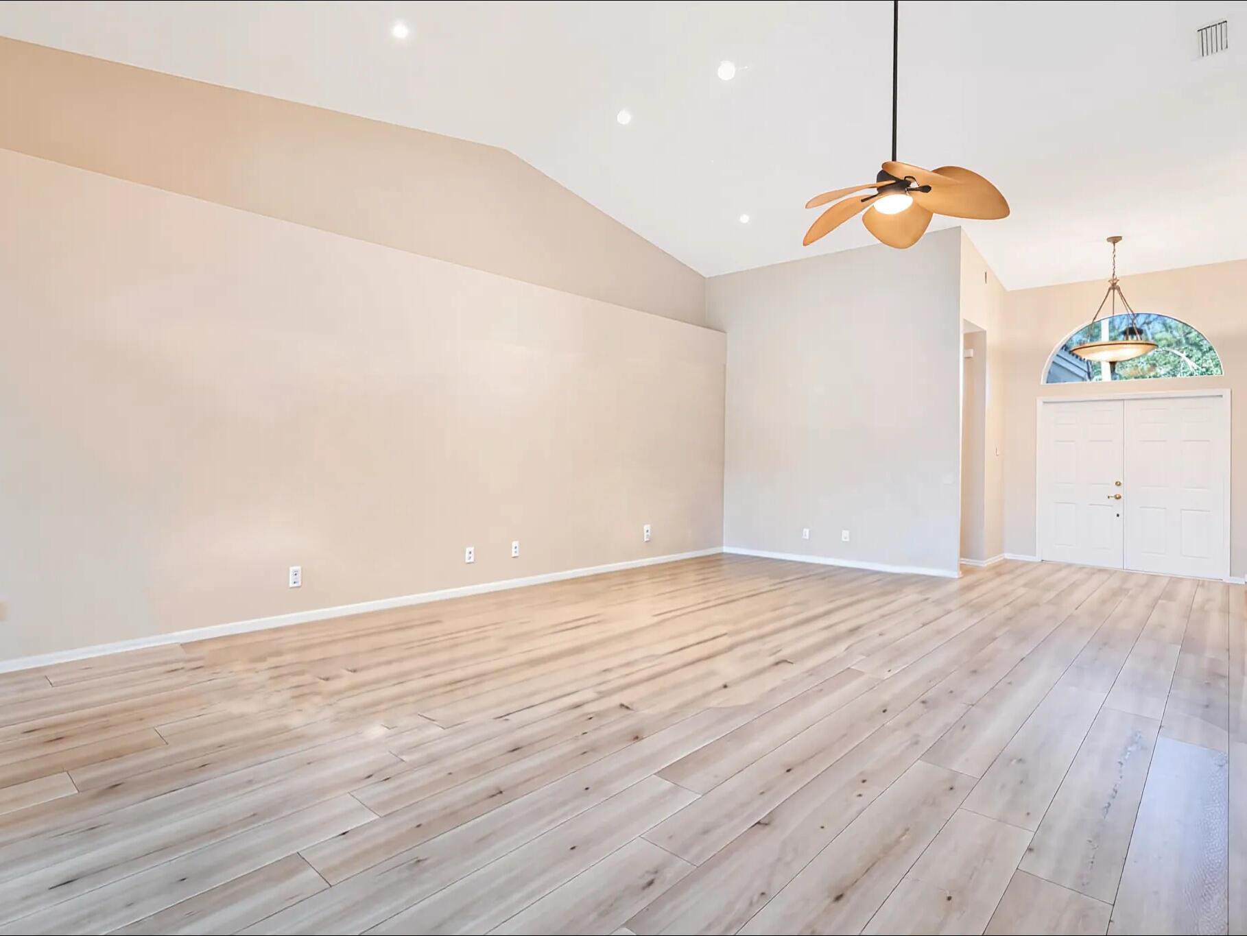 CORAL CREEK - Residential