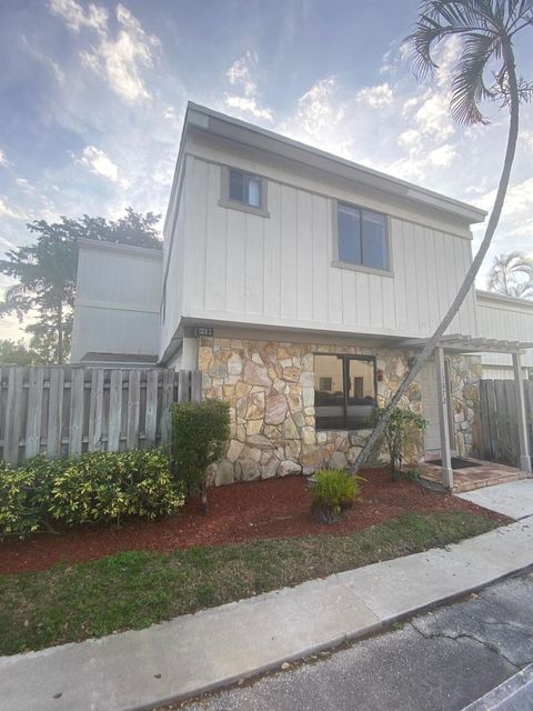 11872 Sturbridge Lane Wellington FL 33414