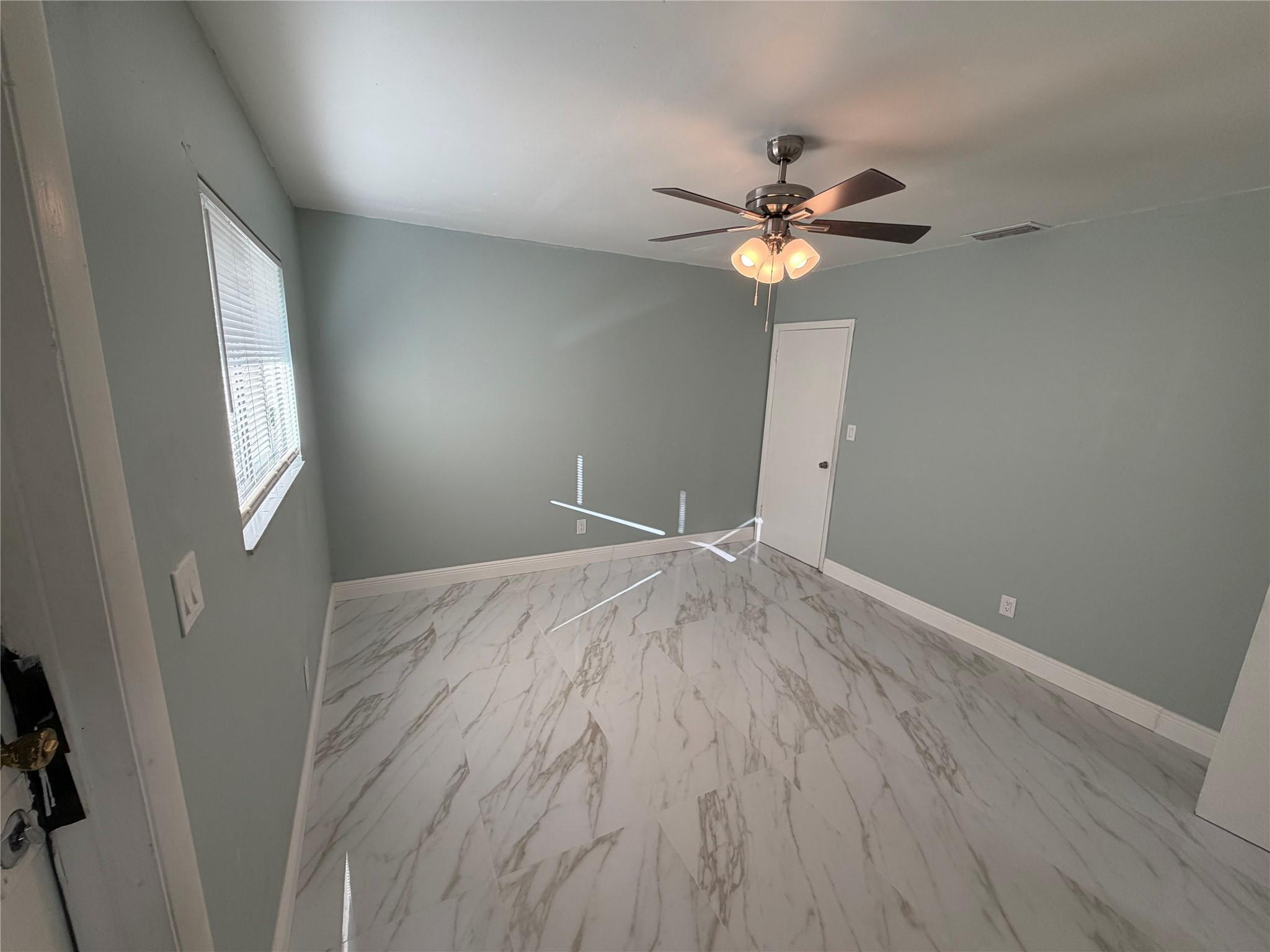 AVONDALE - Residential Income