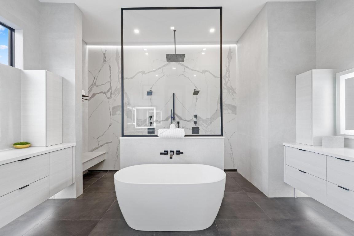 MISSION HILL - Residential