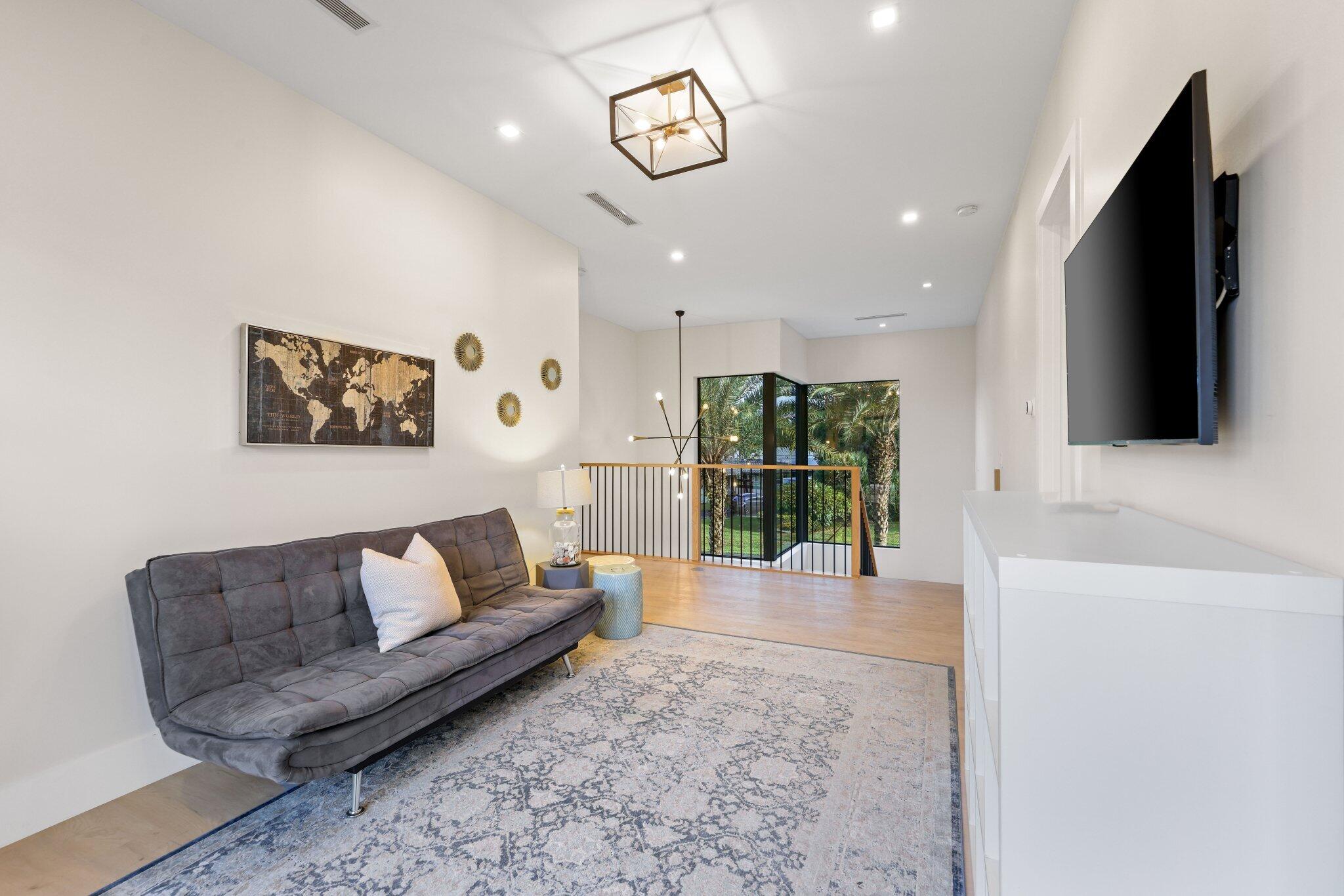 MISSION HILL - Residential