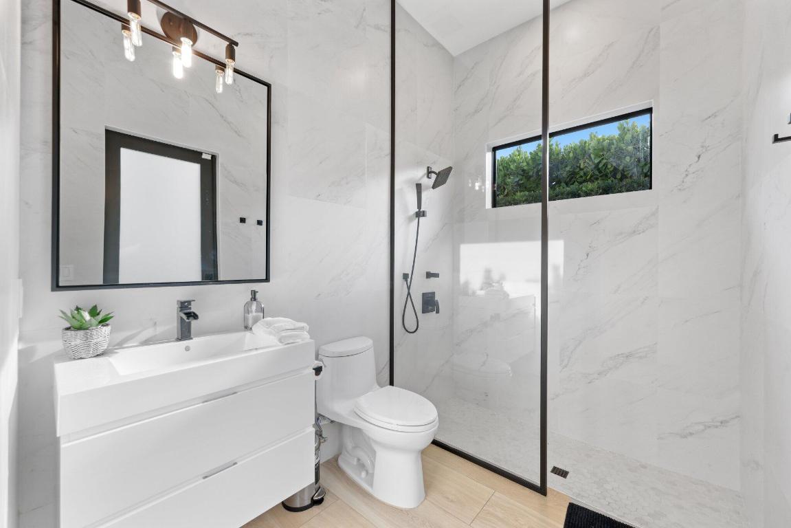 MISSION HILL - Residential