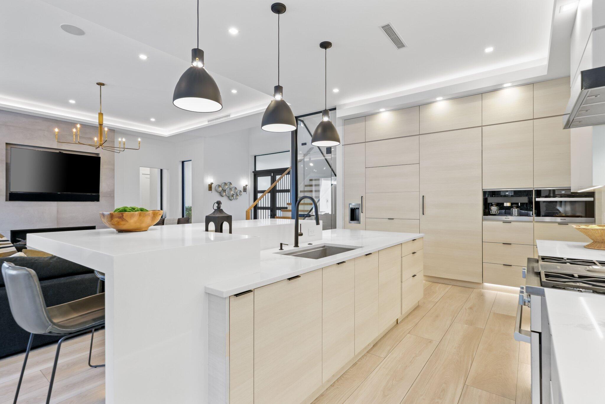 MISSION HILL - Residential