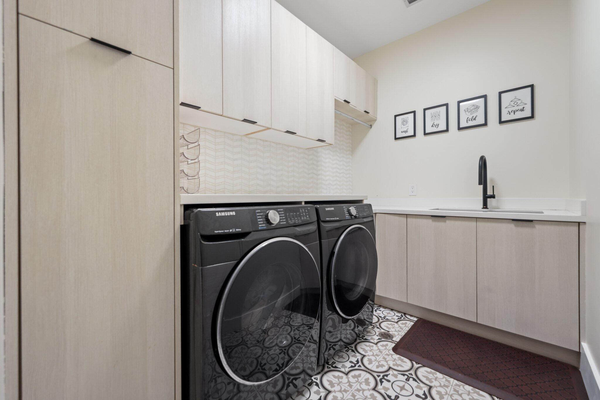 MISSION HILL - Residential