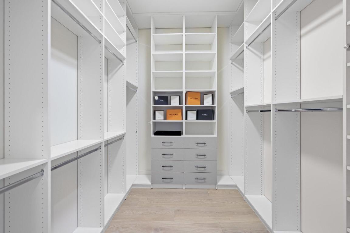 MISSION HILL - Residential