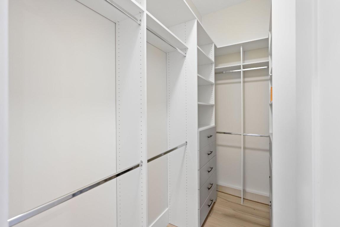 MISSION HILL - Residential