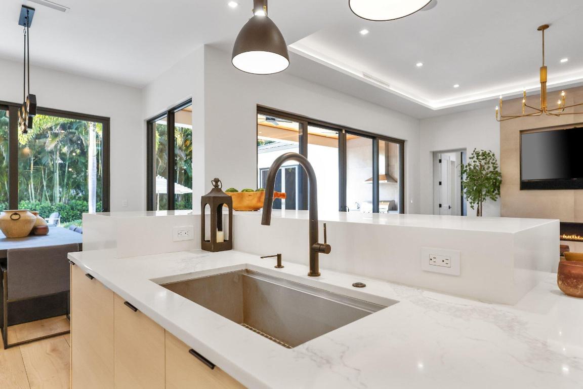 MISSION HILL - Residential