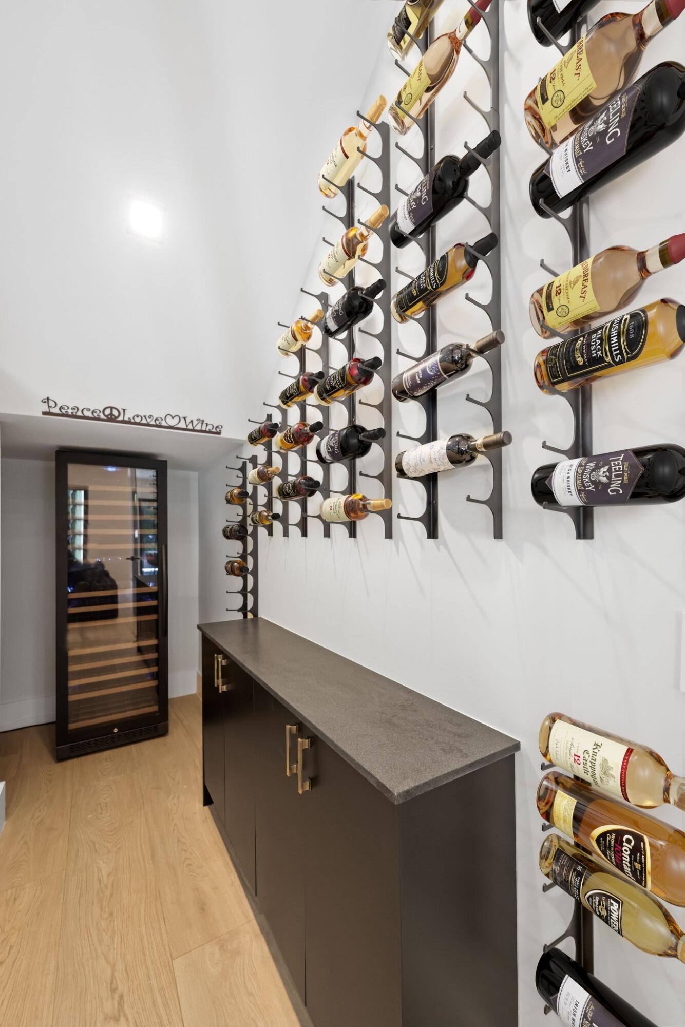 MISSION HILL - Residential