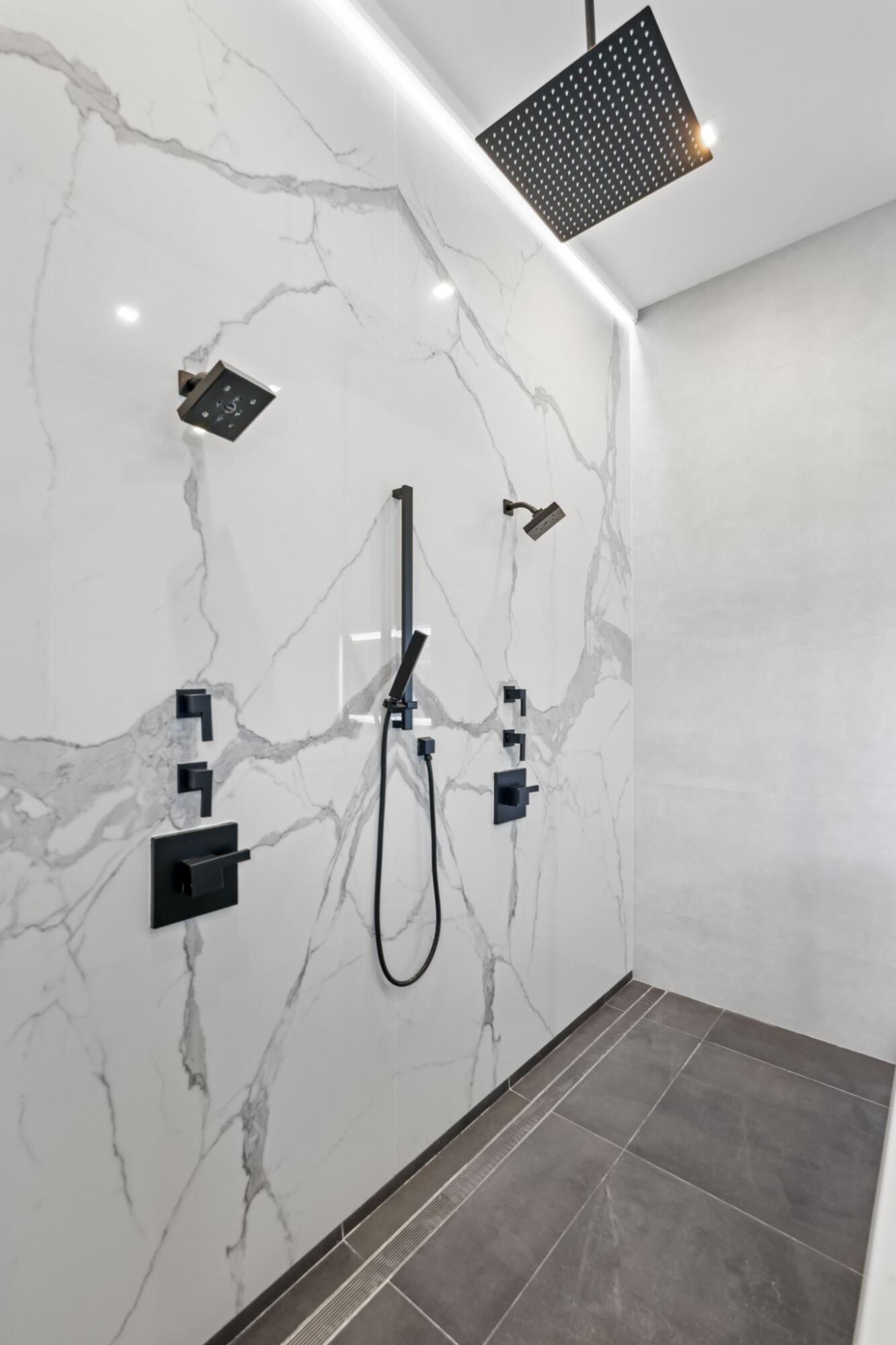 MISSION HILL - Residential