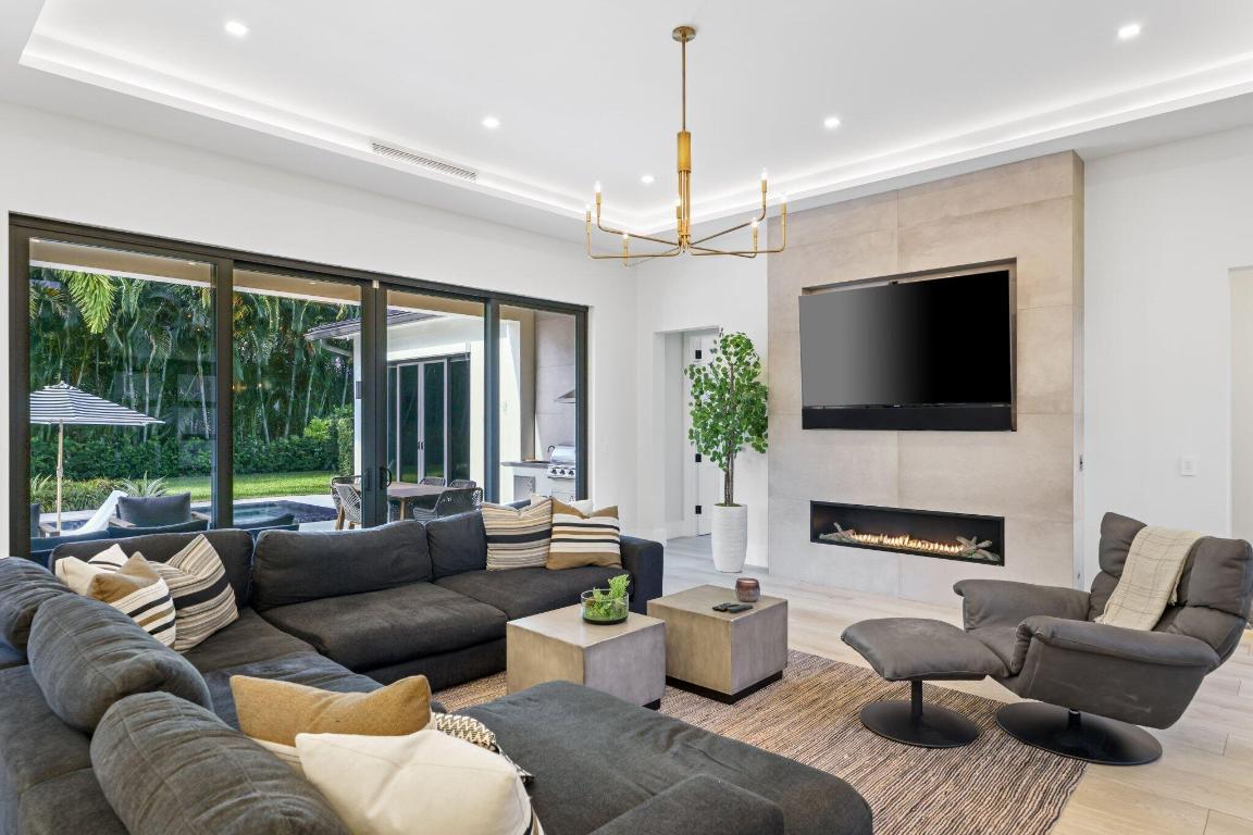 MISSION HILL - Residential