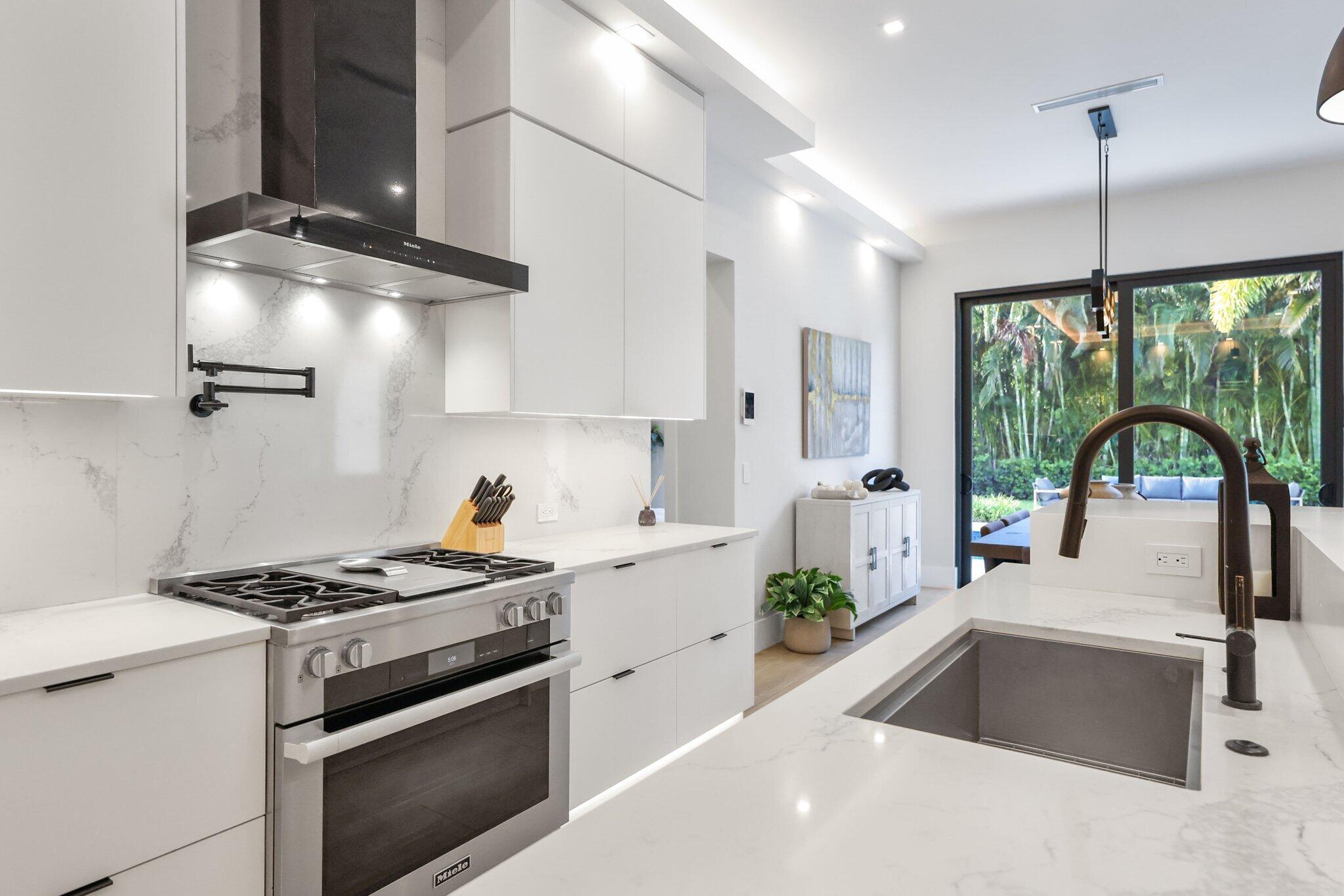 MISSION HILL - Residential