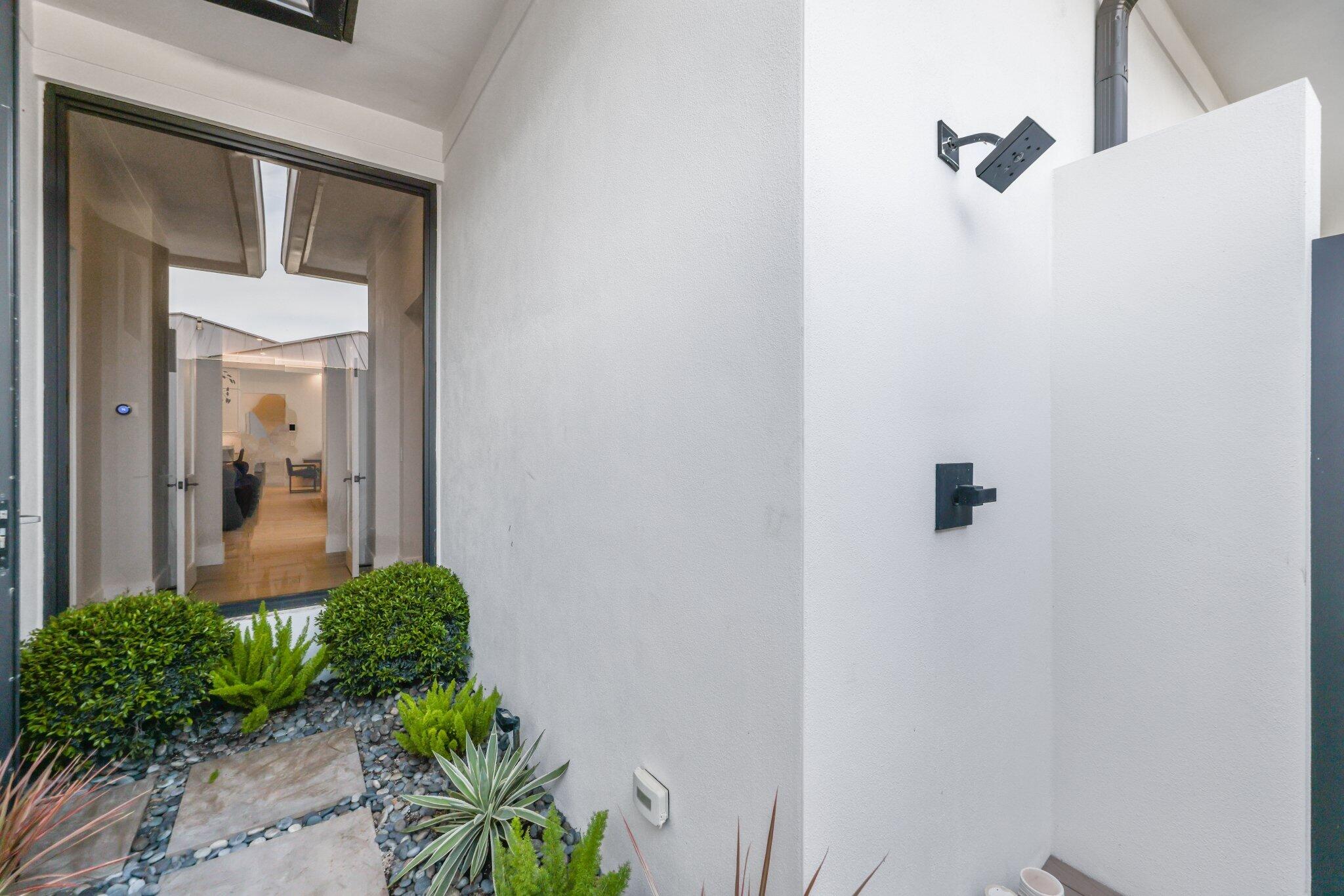 MISSION HILL - Residential