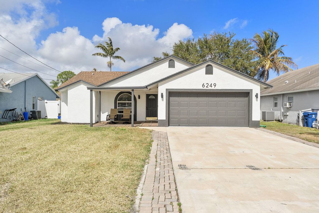 Photo of 6249 Foster Street, Jupiter, FL 33458 (MLS # R11163739)