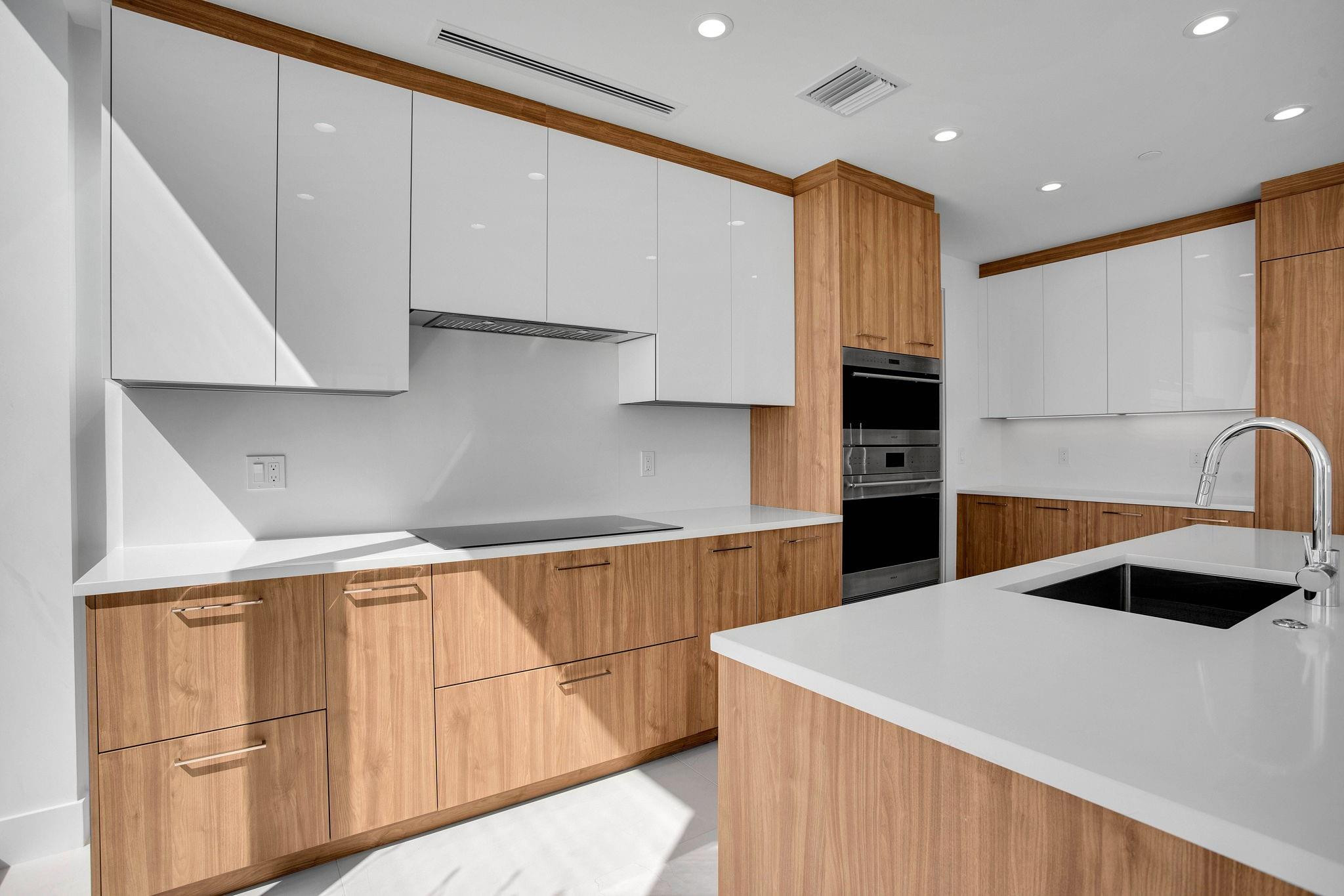 SELENE OCEANFRONT RESIDEN - Residential