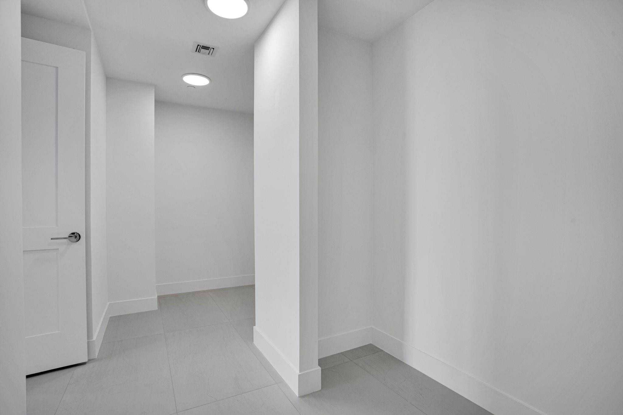 SELENE OCEANFRONT RESIDEN - Residential