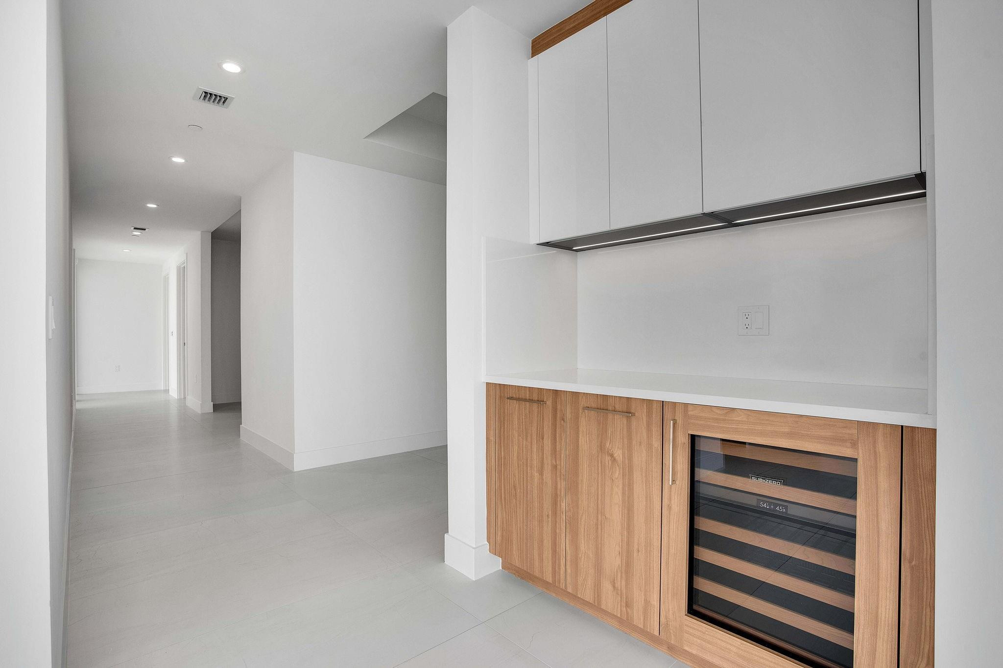 SELENE OCEANFRONT RESIDEN - Residential