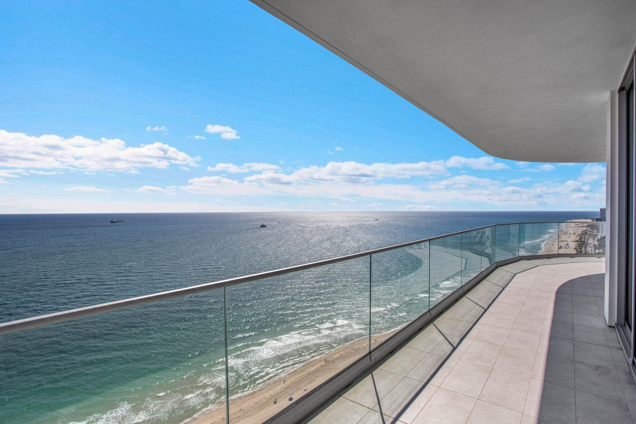 151 N Seabreeze Blv E-2501