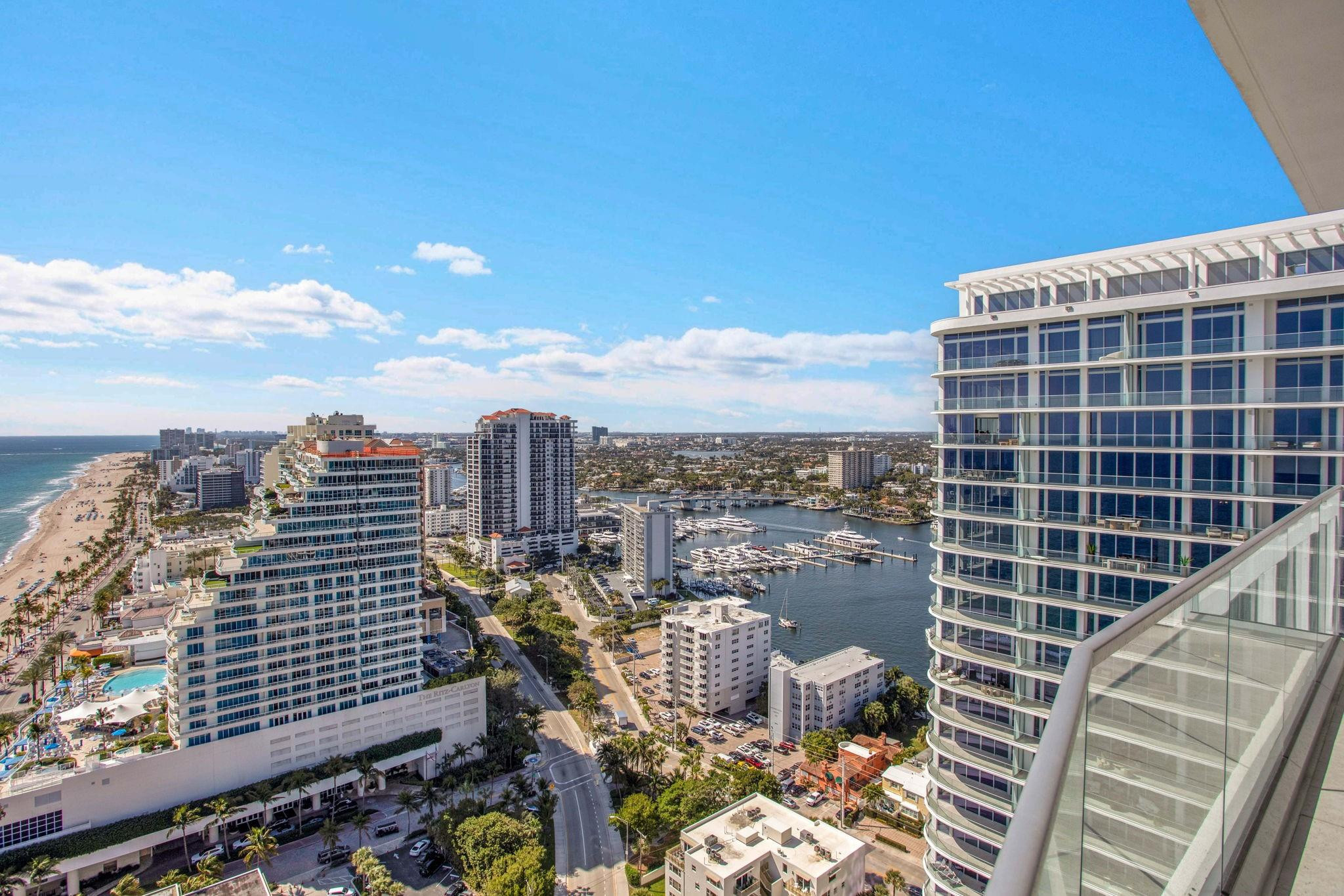 SELENE OCEANFRONT RESIDEN - Residential