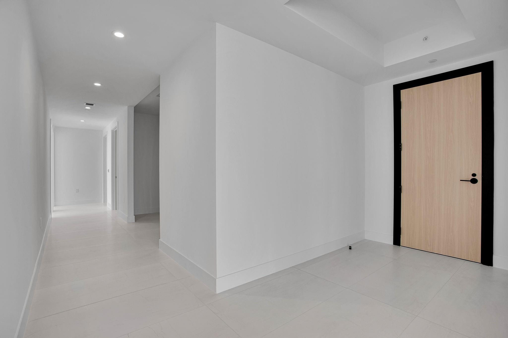 SELENE OCEANFRONT RESIDEN - Residential