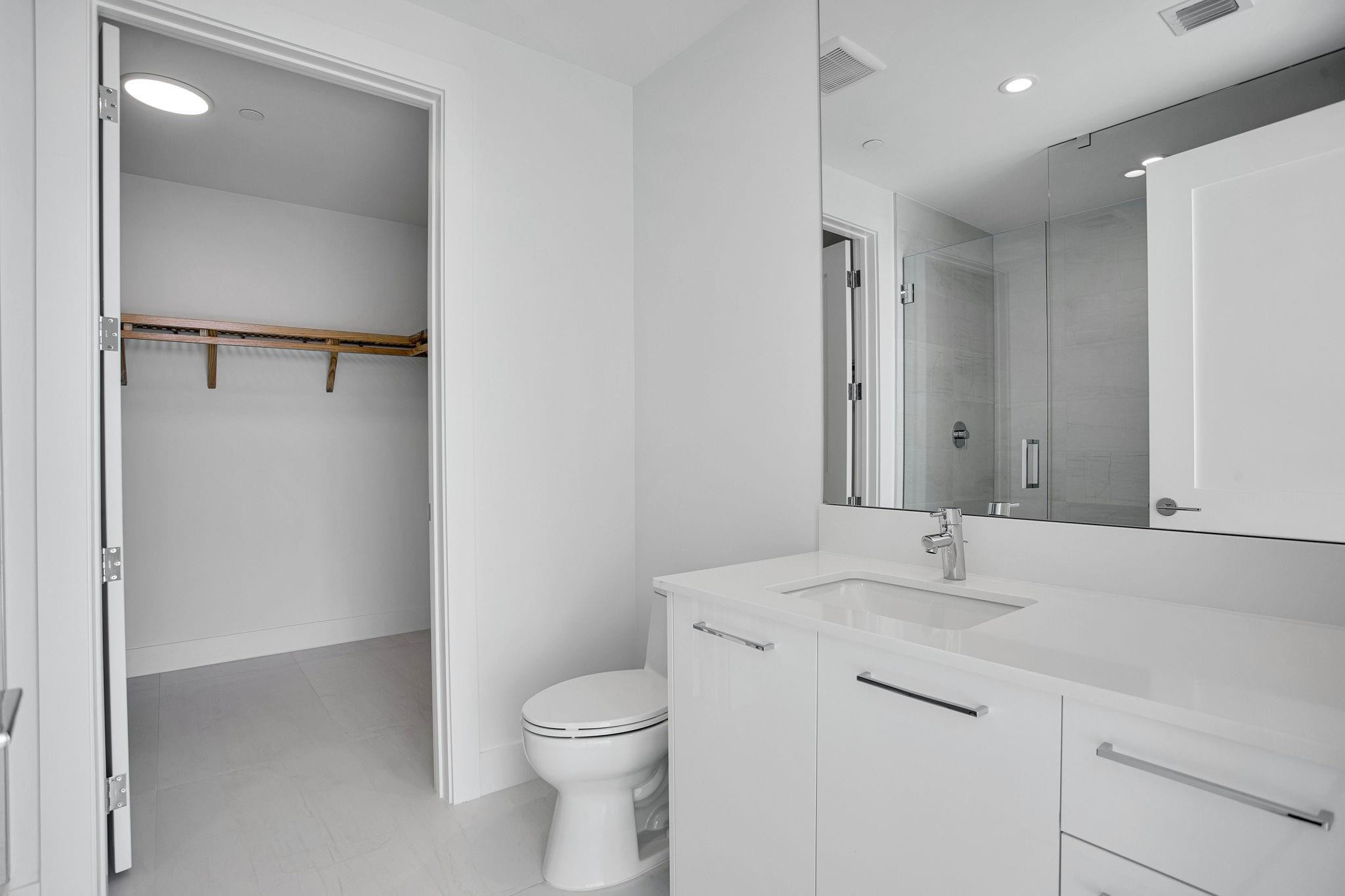 SELENE OCEANFRONT RESIDEN - Residential