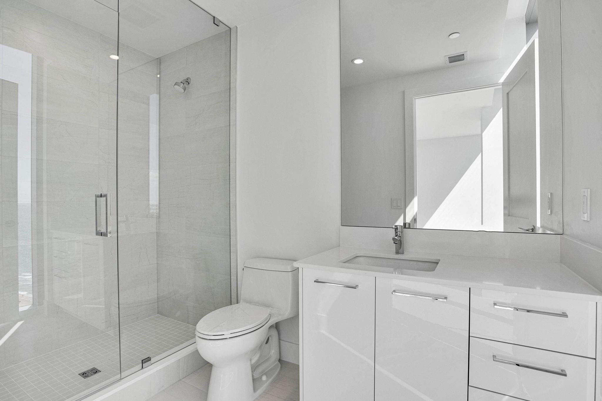 SELENE OCEANFRONT RESIDEN - Residential