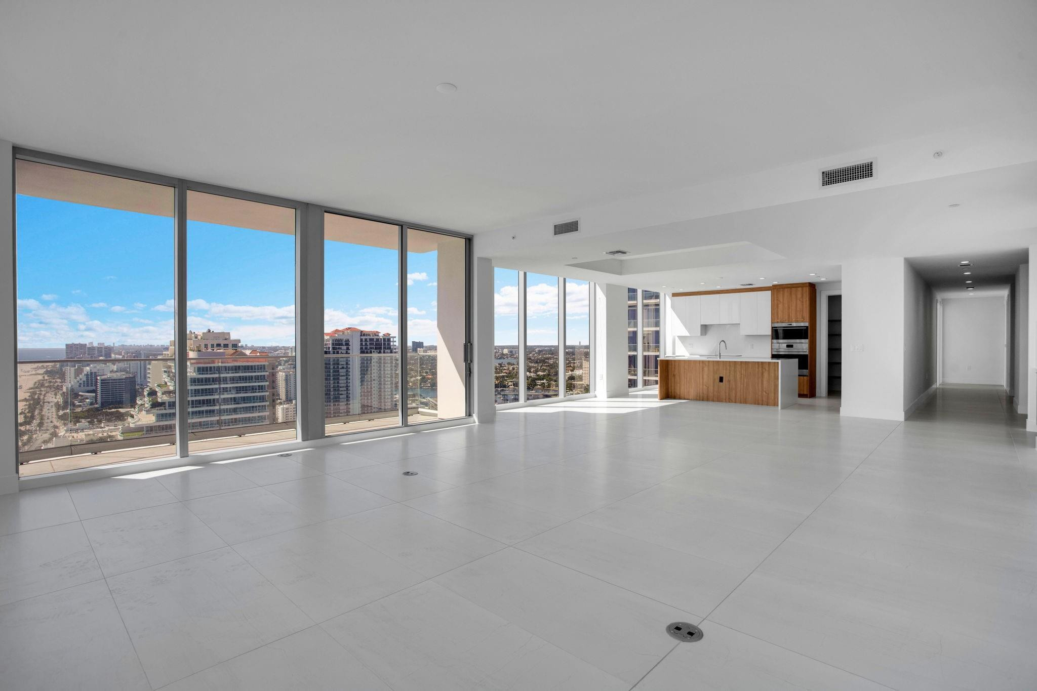 SELENE OCEANFRONT RESIDEN - Residential