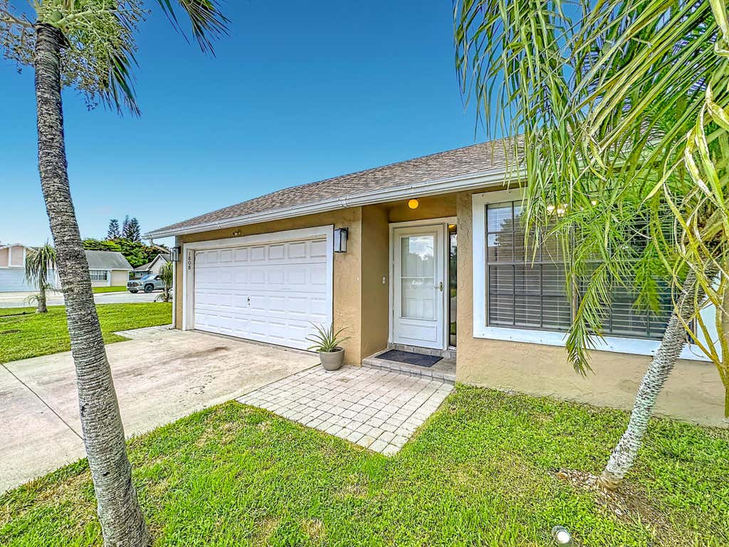 Photo of 1808 BANYAN CREEK Circle N, Boynton Beach, FL 33436 (MLS # B26063044)