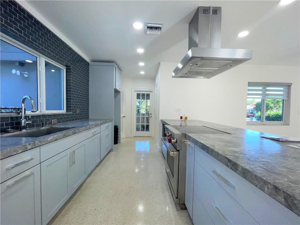 Coral Highlands 40-11 B - Residential