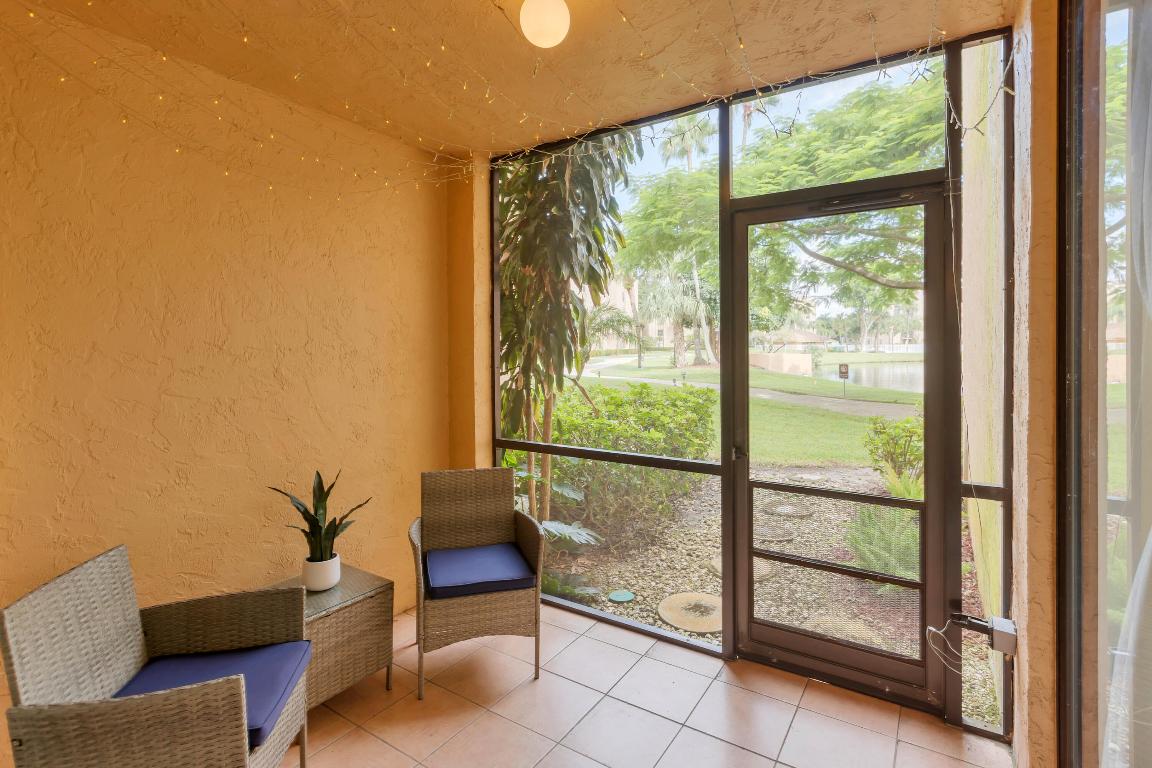 LAVERS DELRAY RACQUET CLUB CONDO - Residential Lease