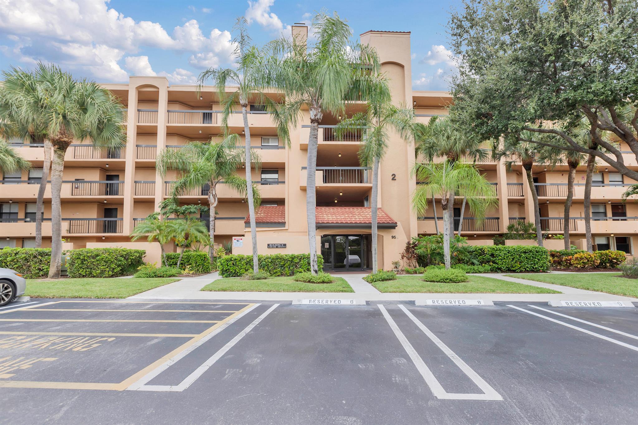 LAVERS DELRAY RACQUET CLUB CONDO - Residential Lease