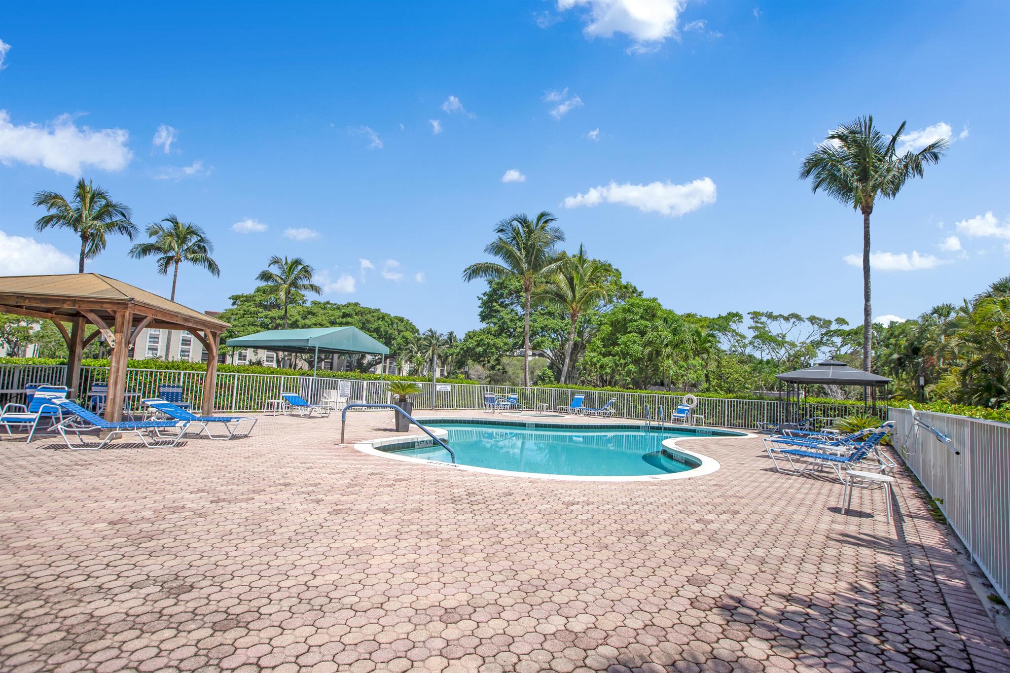 LAVERS DELRAY RACQUET CLUB CONDO - Residential Lease