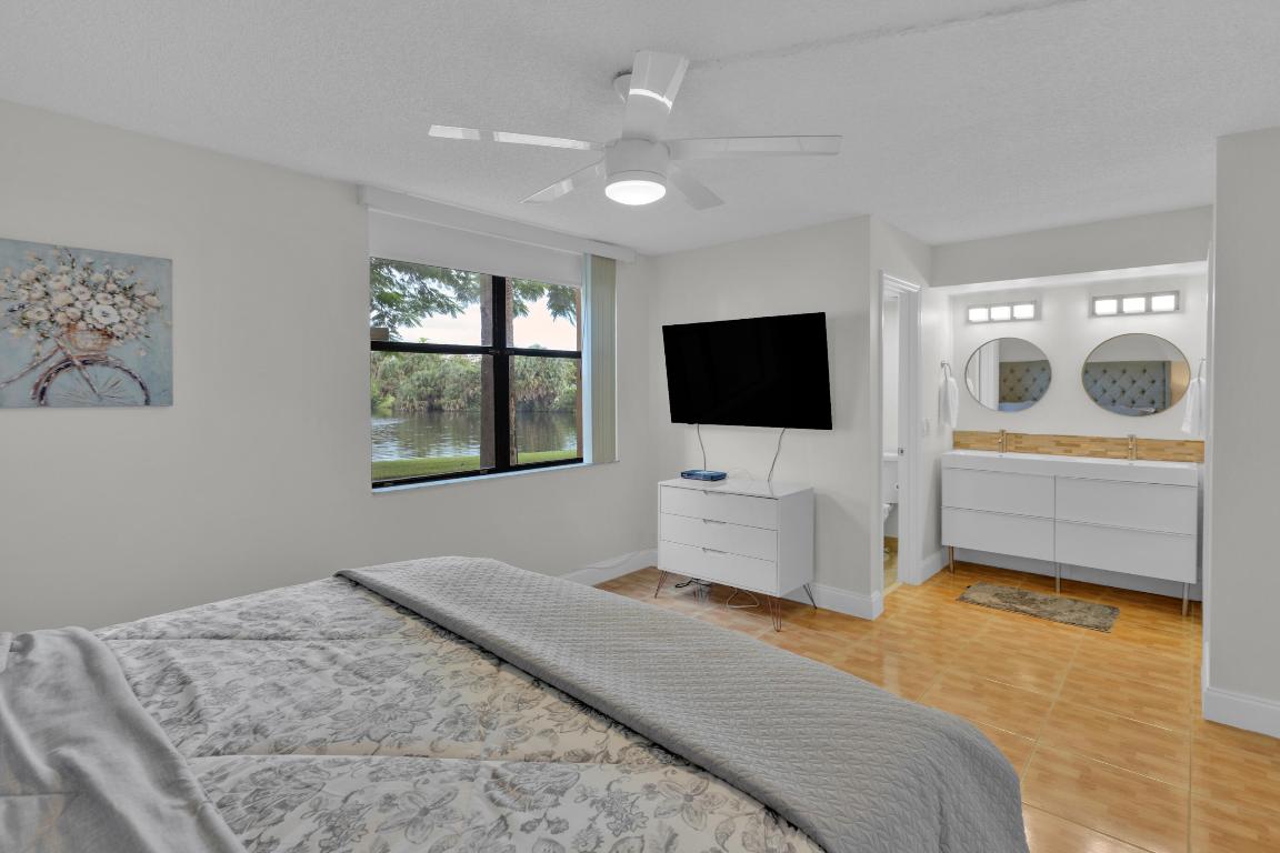 LAVERS DELRAY RACQUET CLUB CONDO - Residential Lease