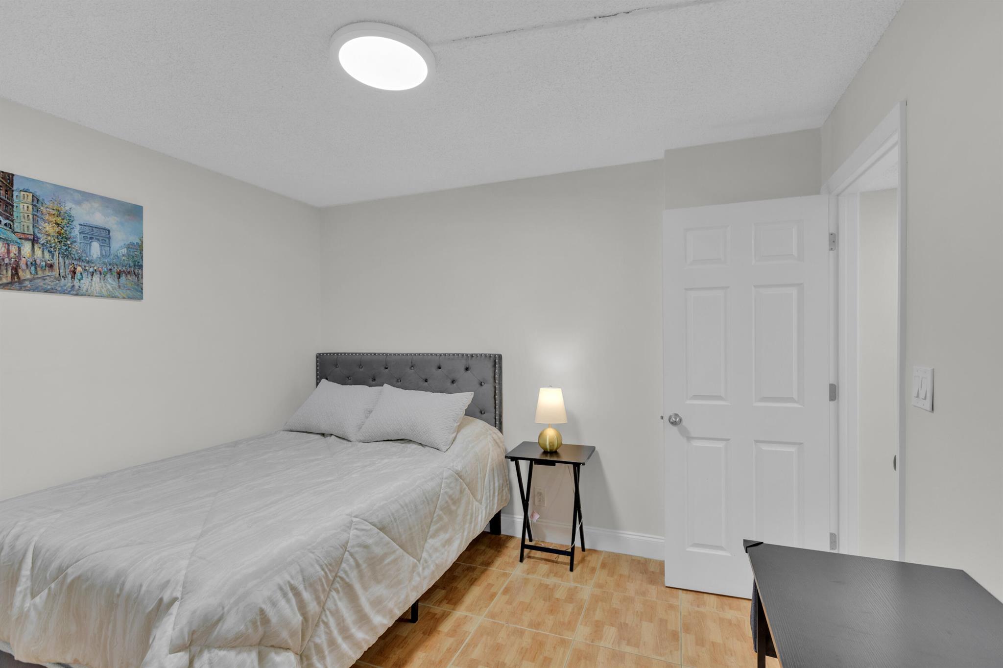 LAVERS DELRAY RACQUET CLUB CONDO - Residential Lease