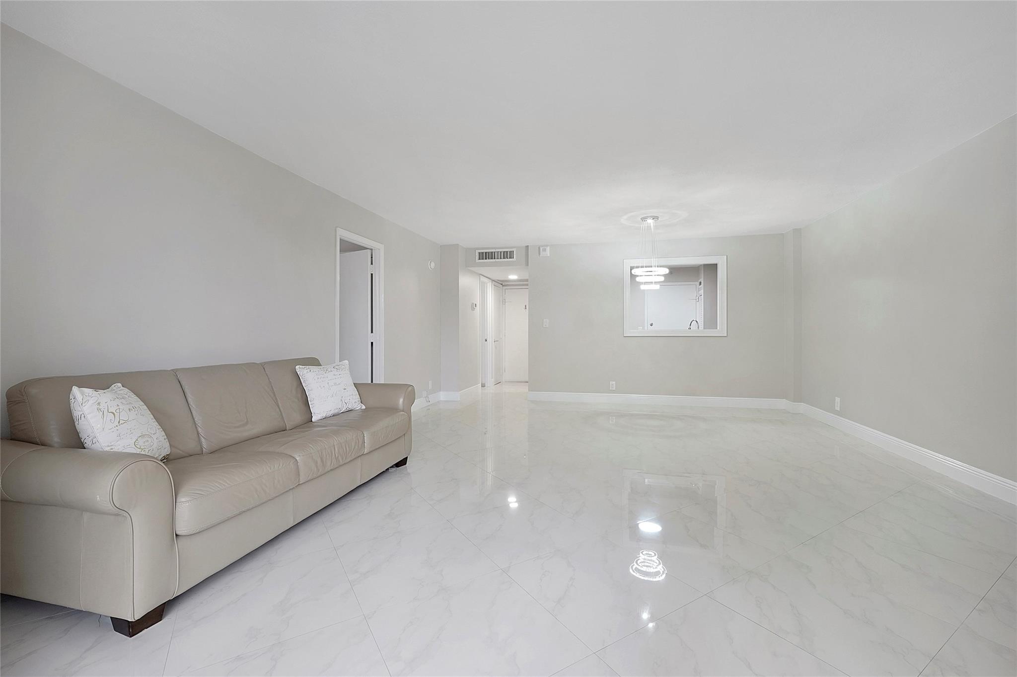1900 S Ocean Blvd 2A